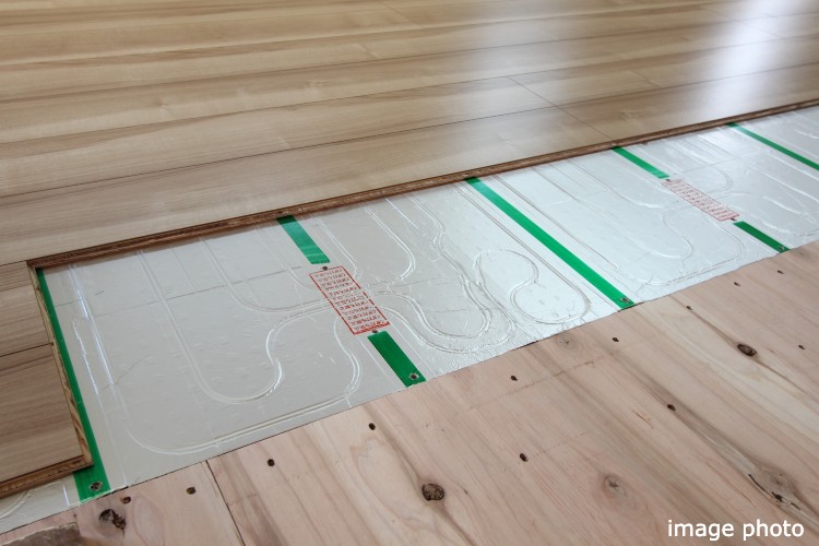 温水式床暖房のイメージ画像